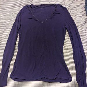 Purple V-Neck Long-Sleeved Shirt